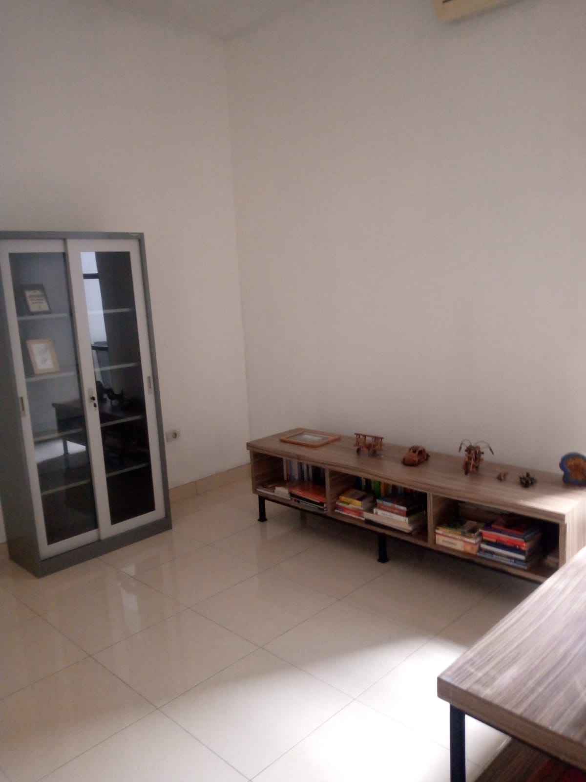 Rumah Disewakan Semi Furnished di Cluster Taman Dago Lippo Cikarang